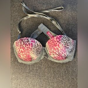 Victoria’s Secret Pink - Multi-way strapless push up bra with removable straps.